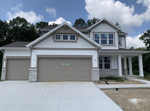 1409 Kimber Drive SE, Lowell, MI 49331