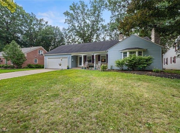 335 Vassar Avenue, Elyria, OH 44035