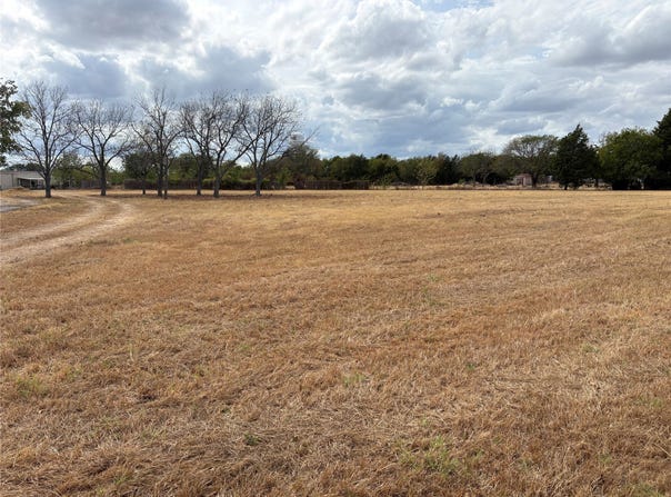 221 Maple Street, Commerce, TX 75428