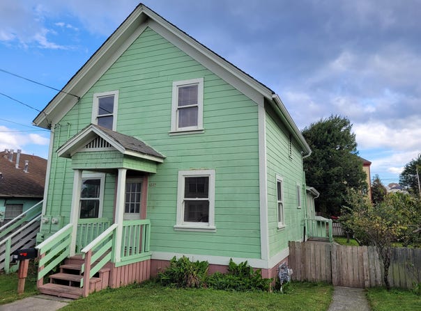 1027 D Street, Eureka, CA 95501