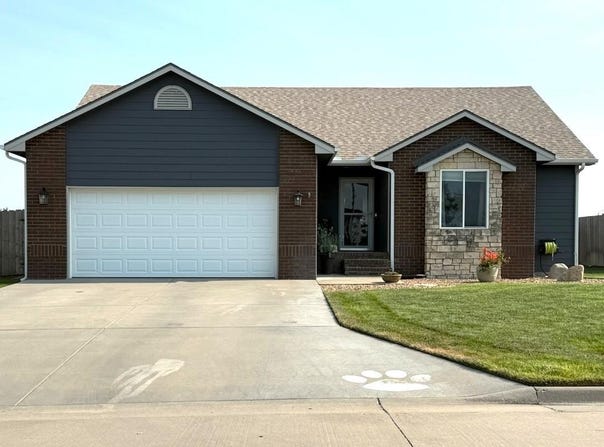 1956 Cochise Ave, McPherson, KS 67460