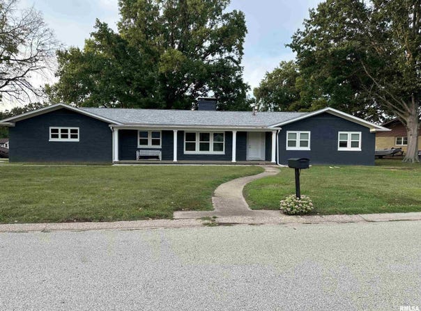 55 White Birch Road, Springfield, IL 62707