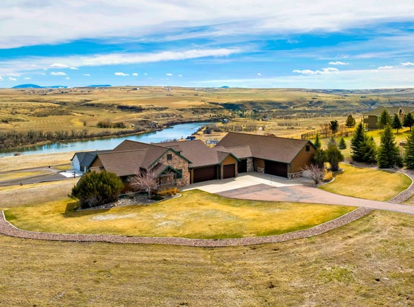 82 Bend View Lane, Great Falls, MT 59404
