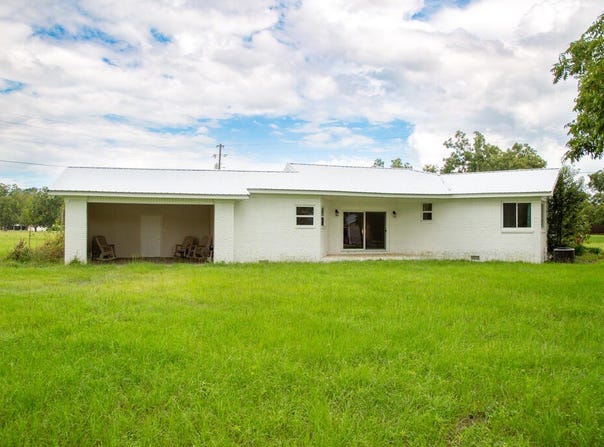 2251 Zoar Rd, Baxley, GA 31513