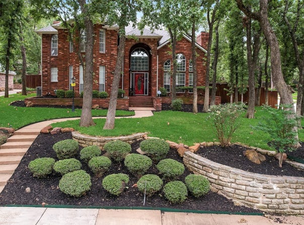 2805 Pine View Drive, Grapevine, TX 76051