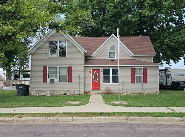 107 2nd Avenue E, Lamberton, MN 56152