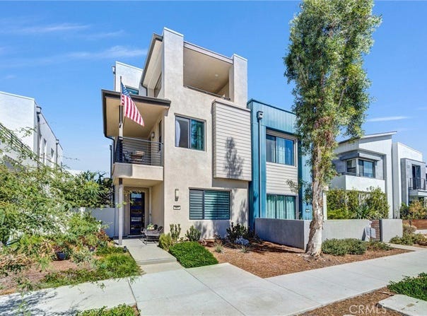 327 Novel, Irvine, CA 92618