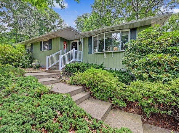 308 Stony Mtn Rd, Tunkhannock, PA 18657