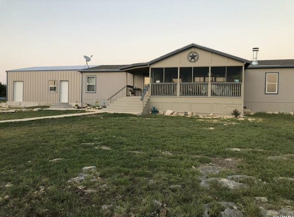 129 Sd 23043, Rocksprings, TX 78880