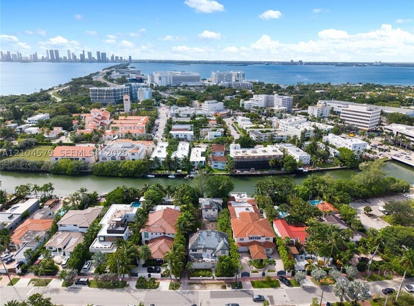 3746 Chase Ave, Miami Beach, FL 33140