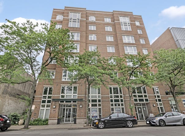 811 Chicago Avenue, Evanston, IL 60202