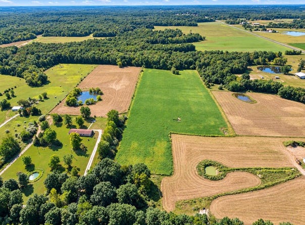 County Road 2633, Moberly, MO 65270