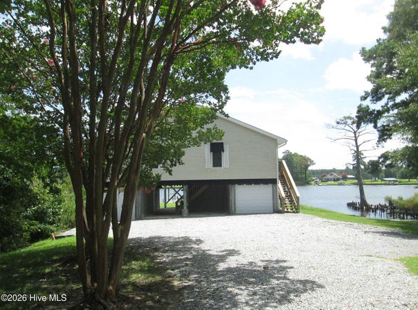 127 Waterside Drive, Bath, NC 27808