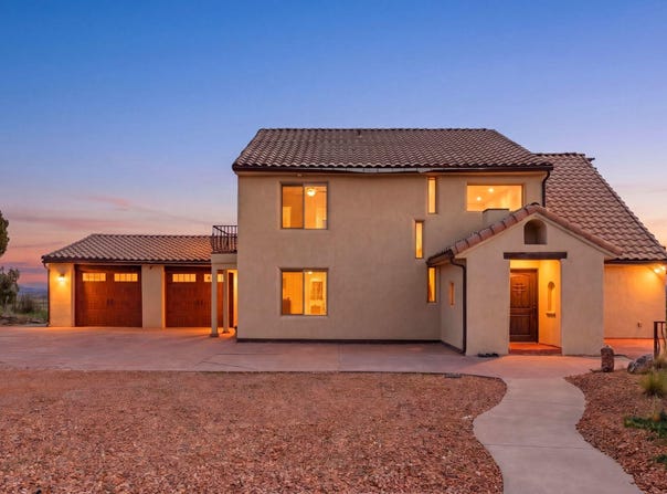 75 N 200 E St, Alton, UT 84710
