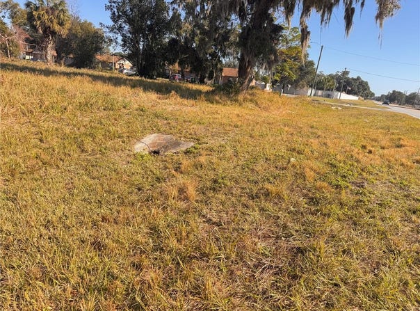 3814 E C 478, WEBSTER, FL 33597