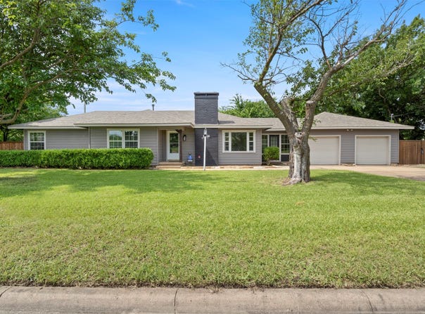 1516 E Peyton, Sherman, TX 75090