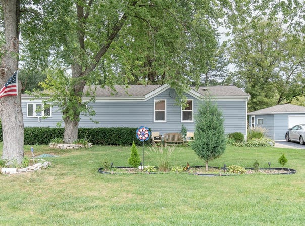 22144 W Cedar Drive, Antioch, IL 60002