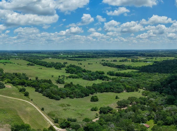 5018 Wolters Rd, Schulenburg, TX 78956