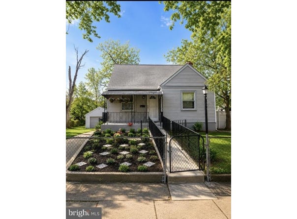 15 Hirst, Lansdowne, PA 19050