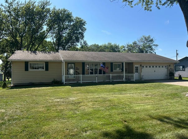 408 Lawndale St, Odebolt, IA 51458