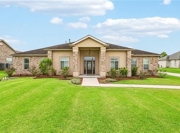 181 LATIGUE Road, Waggaman, LA 70094