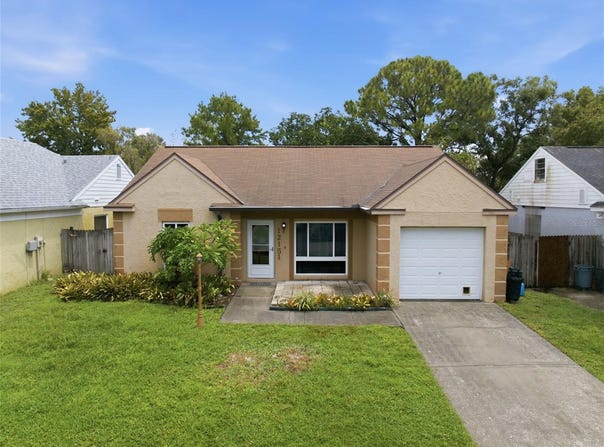 12151 76TH Street, LARGO, FL 33773