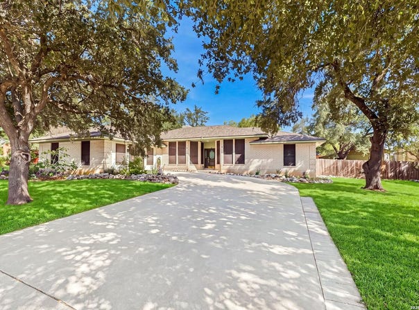 145 WILL ROGERS DR, Schertz, TX 78154