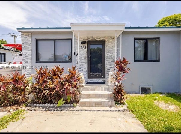 961 NE 155th Ter, North Miami Beach, FL 33162