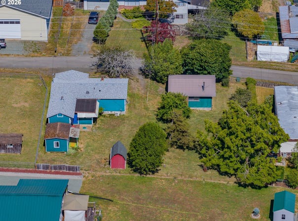 412 23RD St, MyrtlePoint, OR 97458
