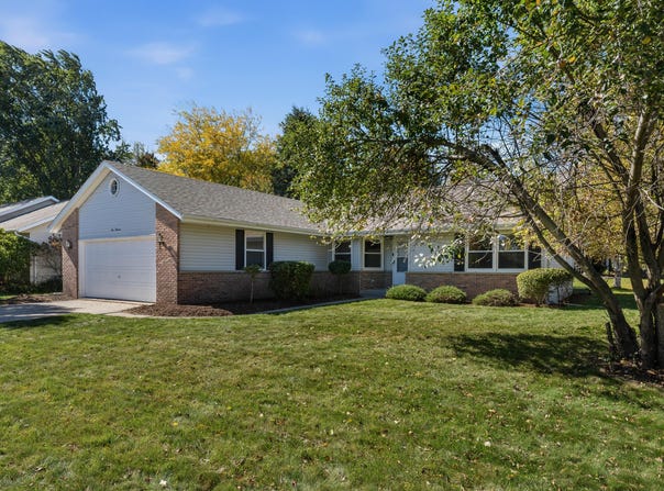 100 Deer Ridge Dr, West Bend, WI 53095