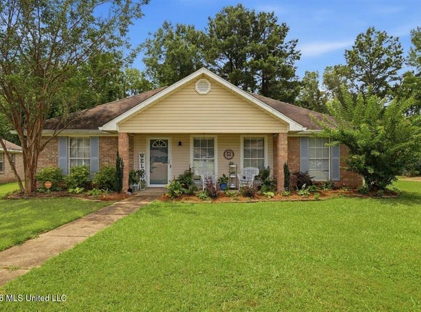1930 Twin Pine Drive, Pearl, MS 39208