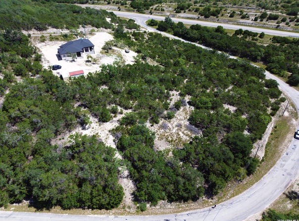 296 TIMBERCREEK RD, Pipe Creek, TX 78063