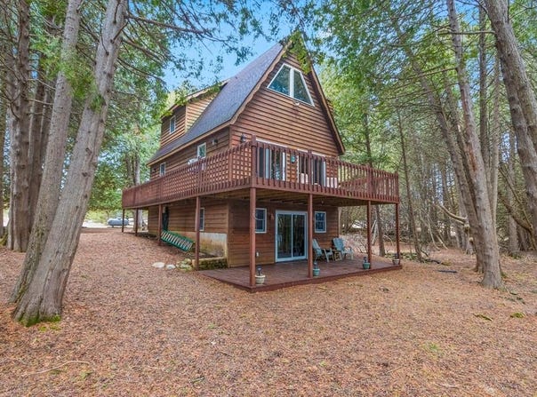7976 W Cedar Dr, Forestville, WI 54213