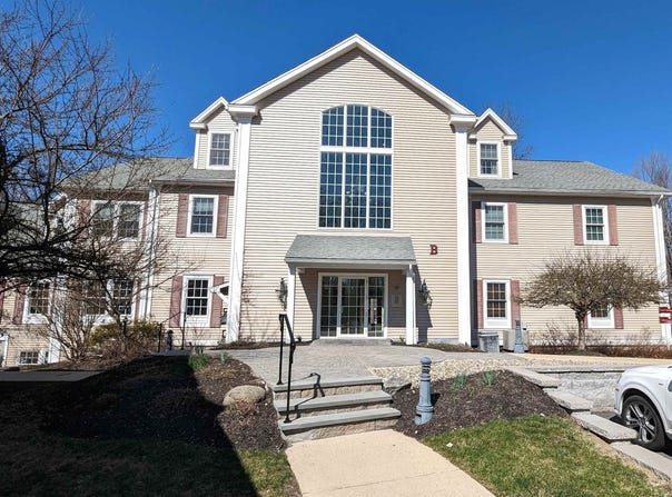 18 Hampton Road, Exeter, NH 03833