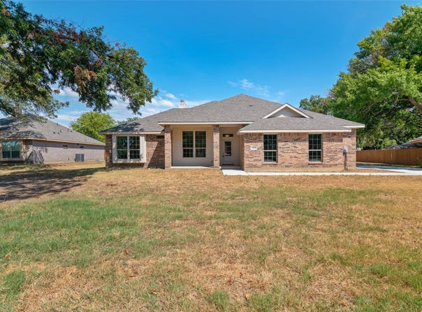 1203 Anthony, Gainesville, TX 76240