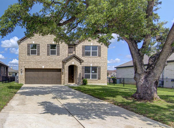 1004 Desaix Dr, Georgetown, TX 78628