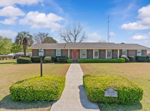 203 Dogwood Avenue, Columbia, AL 36319