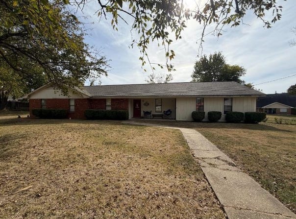 3494 Kimbrough Ave, Tupelo, MS 38801