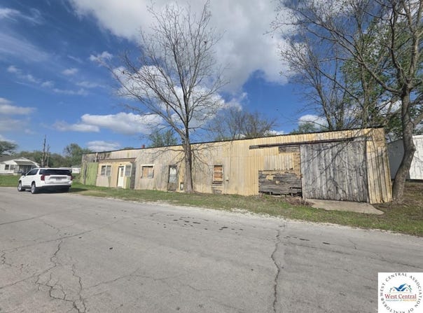 320 S Carter Street, Clinton, MO 64735