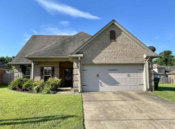 205 HACKBERRY Cv, Munford, TN 38058