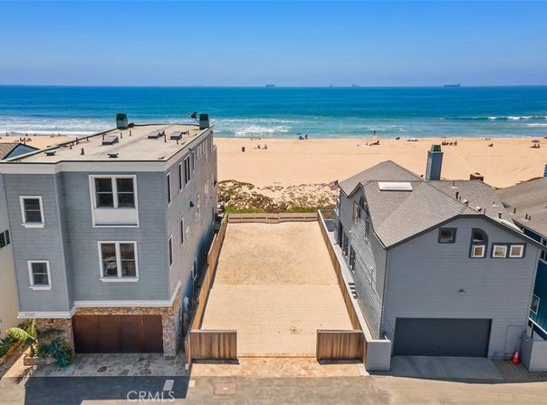 17025 S Pacific Avenue, Sunset Beach, CA 90742