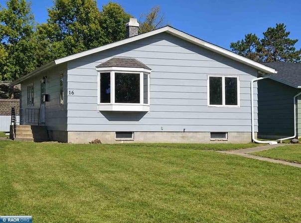 16 9 1/2 NE Street, Chisholm, MN 55719