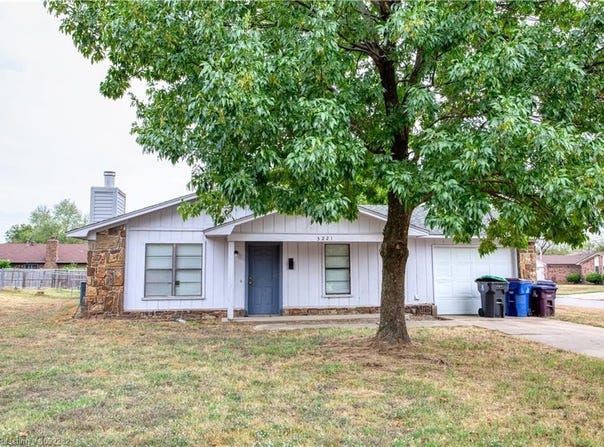 3221 56th ST, Fort Smith, AR 72903