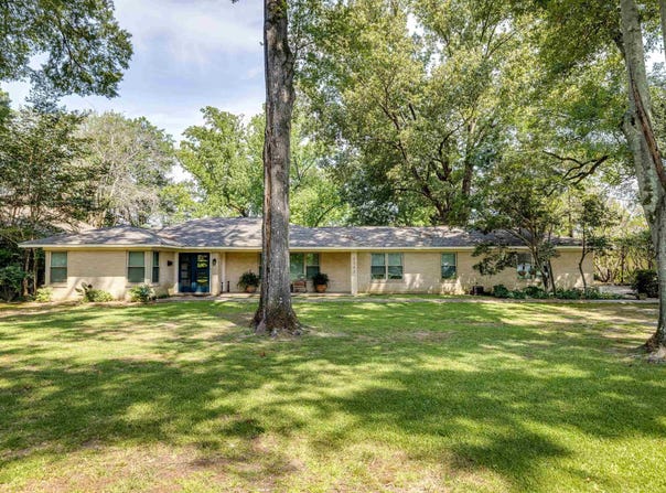 2743 POINT DRIVE, Monroe, LA 71201