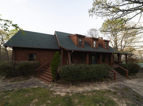 198 Racoon Ridge Lane, Mena, AR 71953