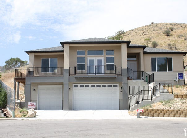 326 E SAGE Cir S, Tooele, UT 84074
