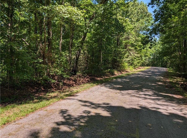 153 Nottingham Drive, Westminster, SC 29693