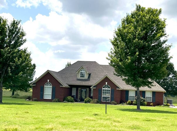 11725 S Pecan Bottom Rd, Tishomingo, OK 73460