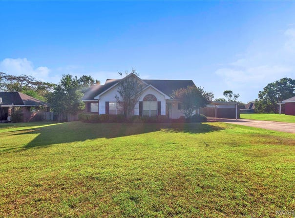 208 Allen Drive, Millbrook, AL 36054