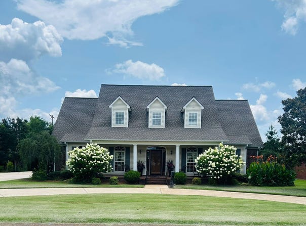 1308 Short Dr, Amory, MS 38821